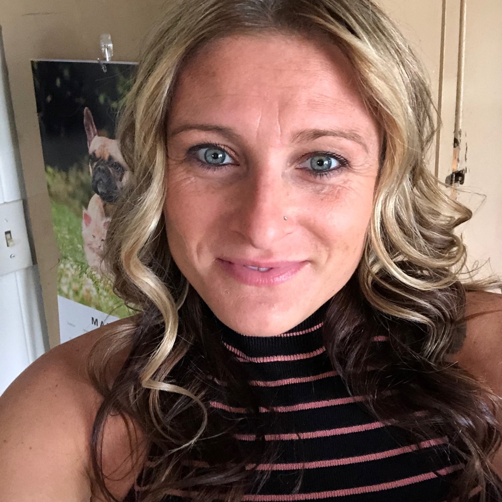 Meet your Posher, Kayla
